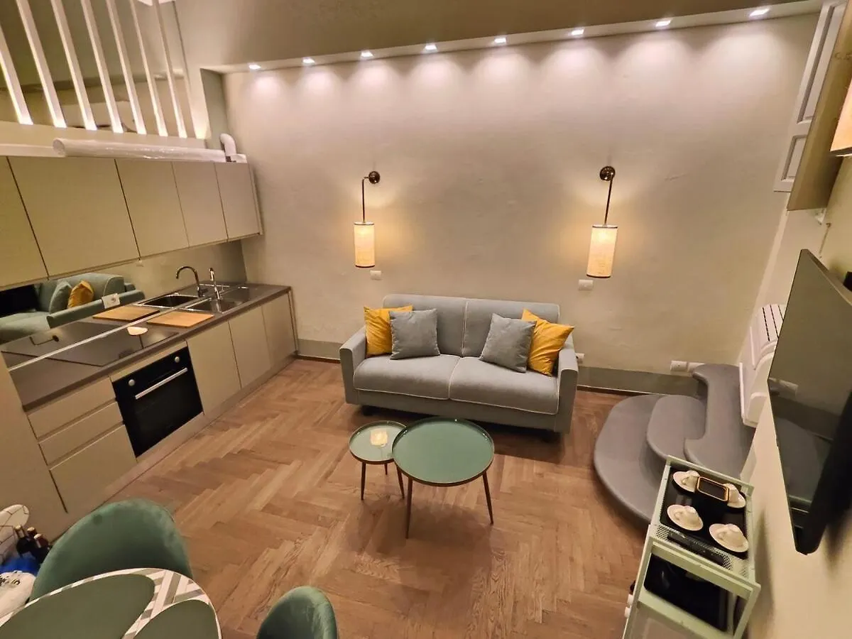 Pilastri - Attractions At Your Fingertips - Plus Florence Apartment